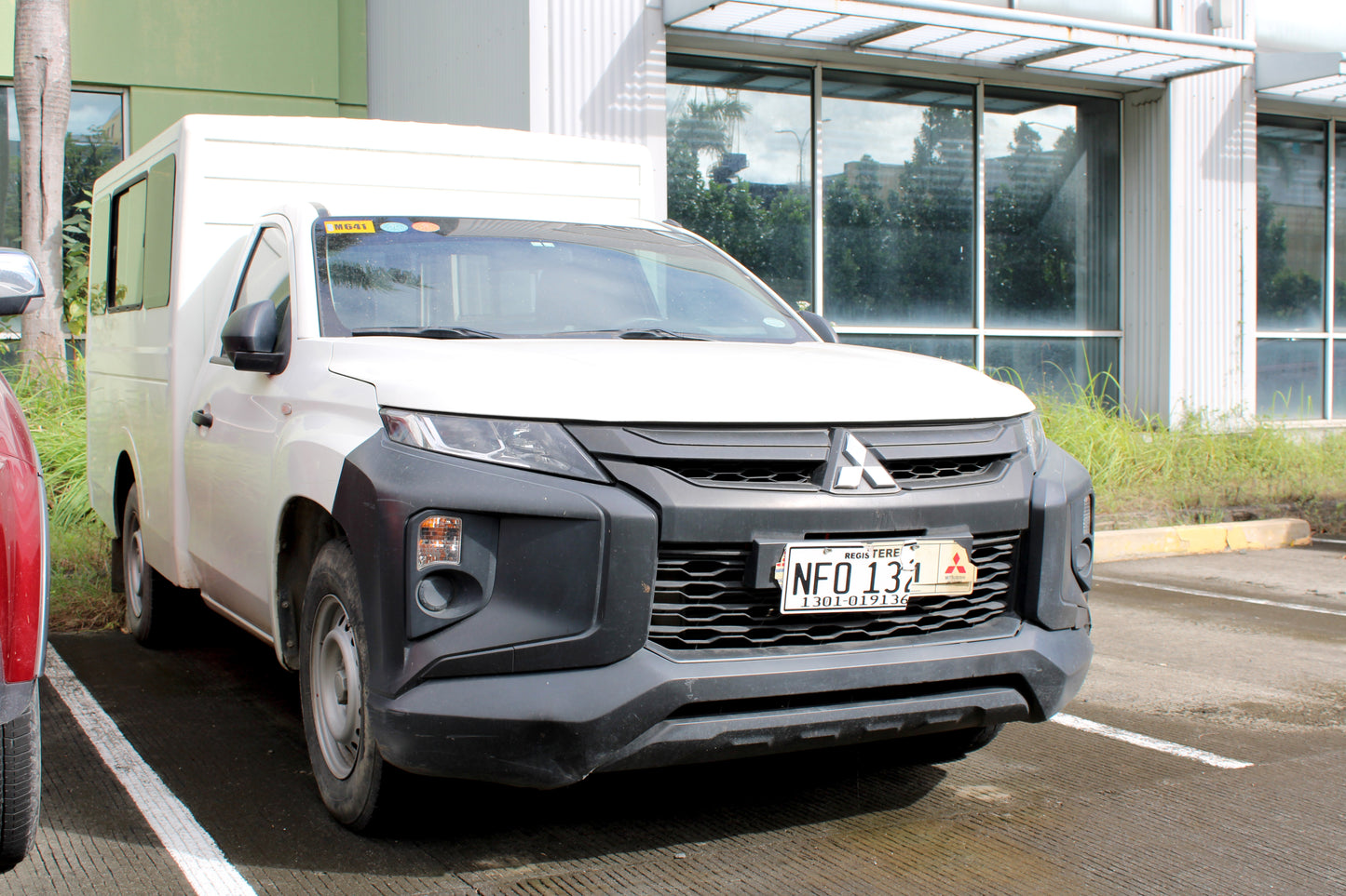 2022 Mitsubishi Strada C/C w/ FB Body Dual A/C, M/T, DSL	65T