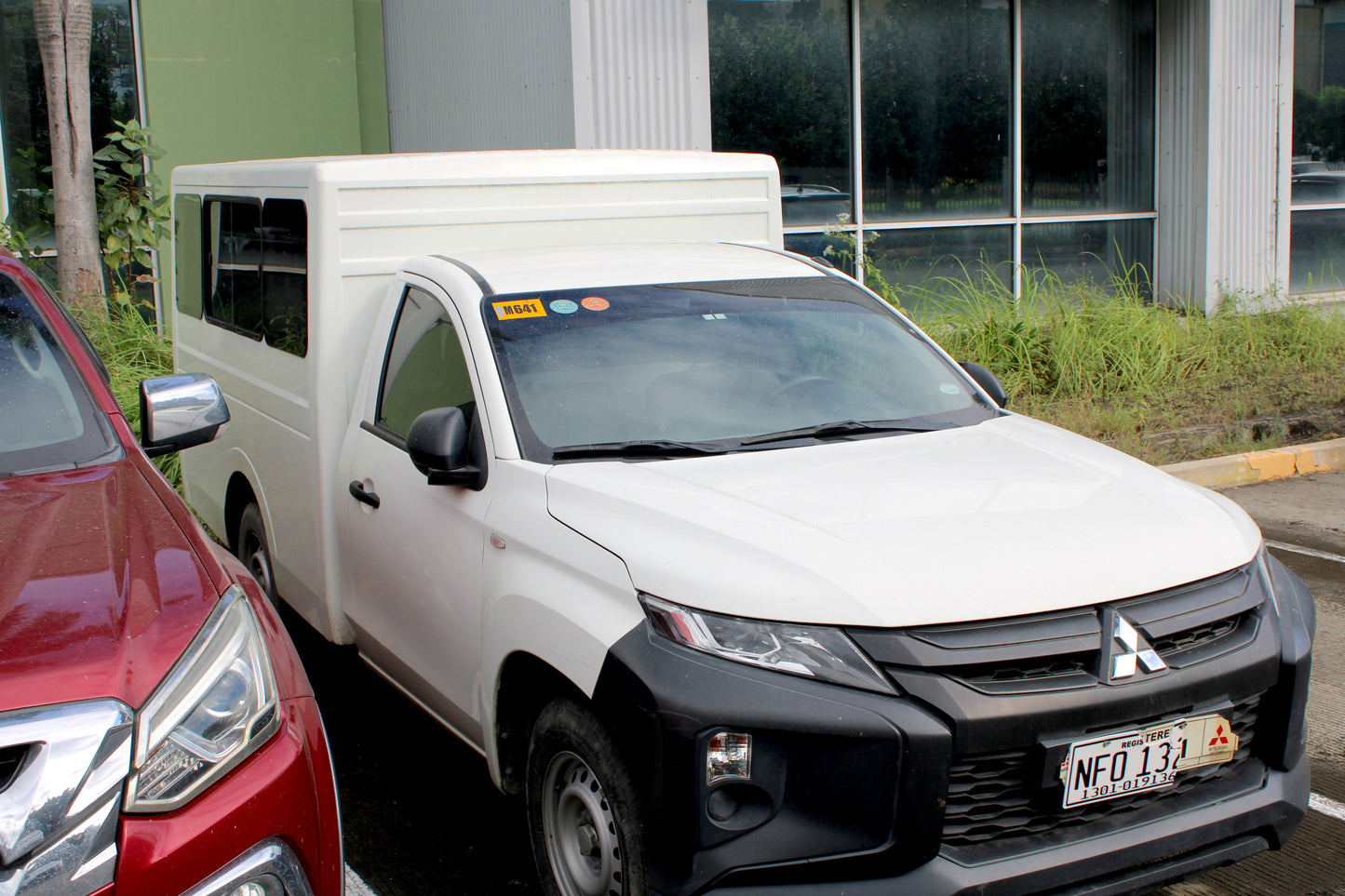 2022 Mitsubishi Strada C/C w/ FB Body Dual A/C, M/T, DSL	65T