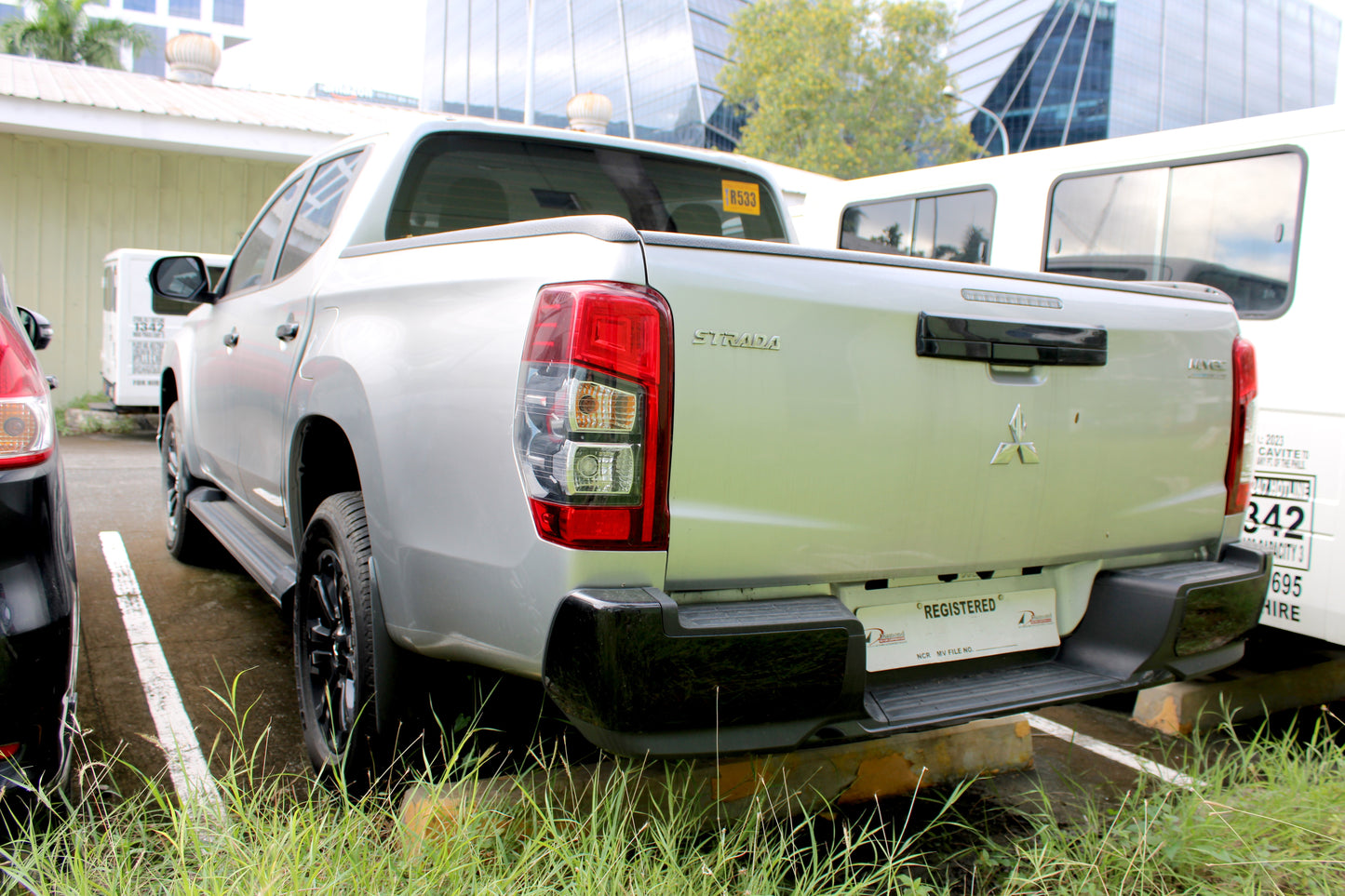 2023 Mitsubishi Strada GLS 4x2 2.4D, AT, DSL 2T