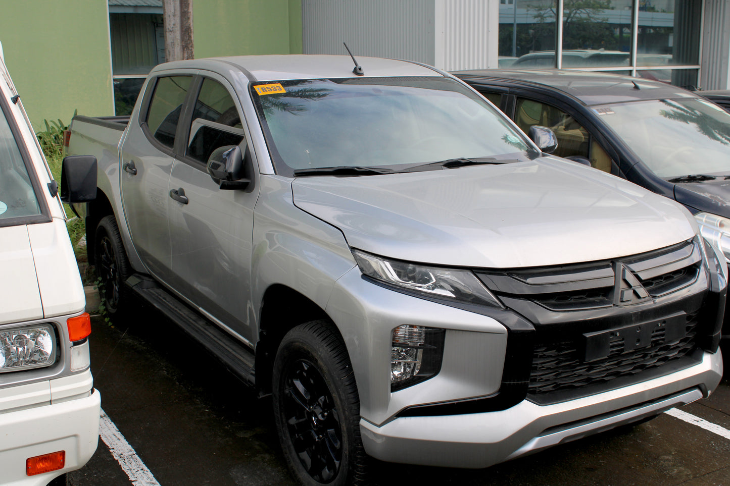 2023 Mitsubishi Strada GLS 4x2 2.4D, AT, DSL 2T