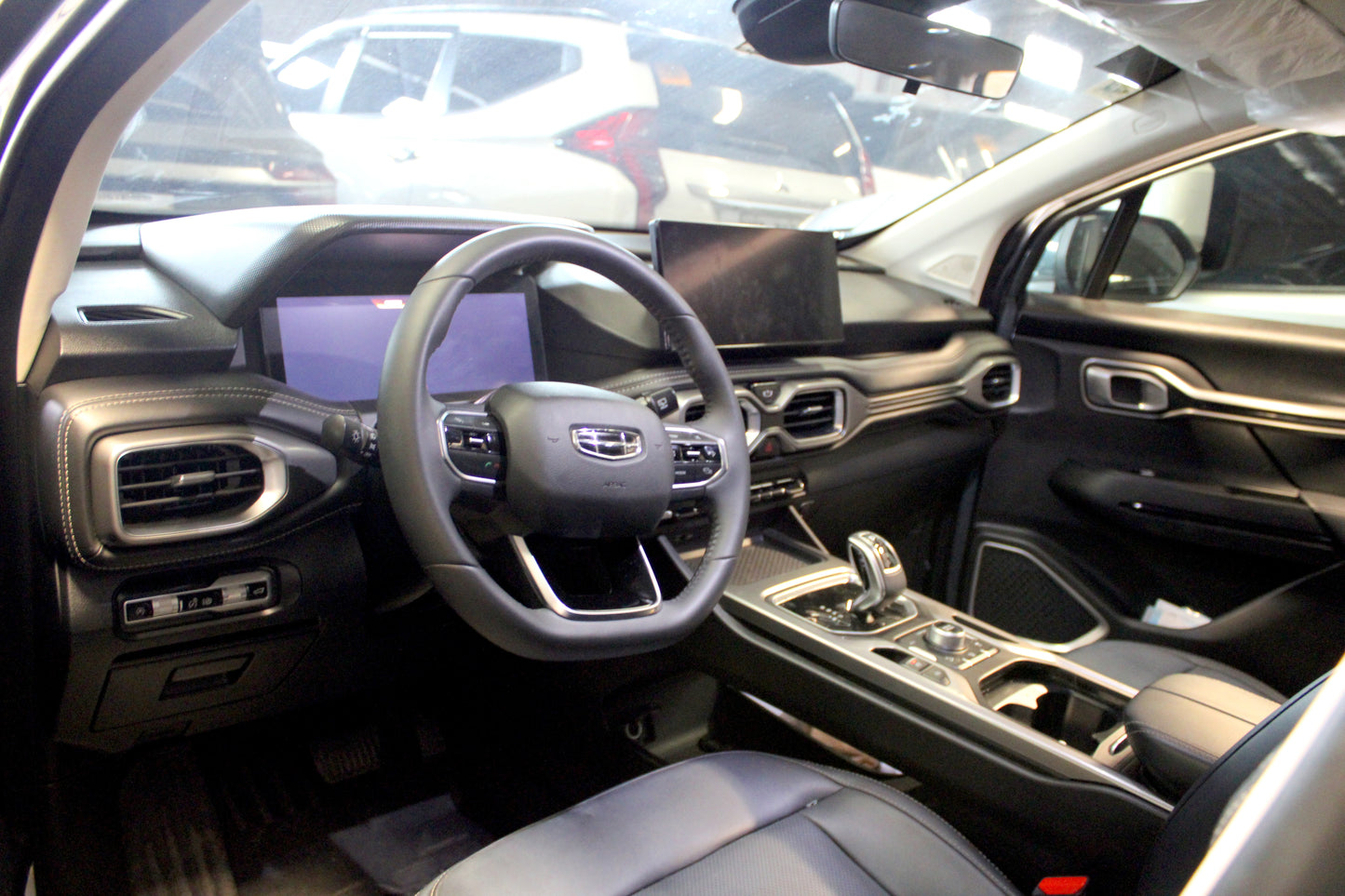 2023 Geely Okavango, A/T, Gas, 11T