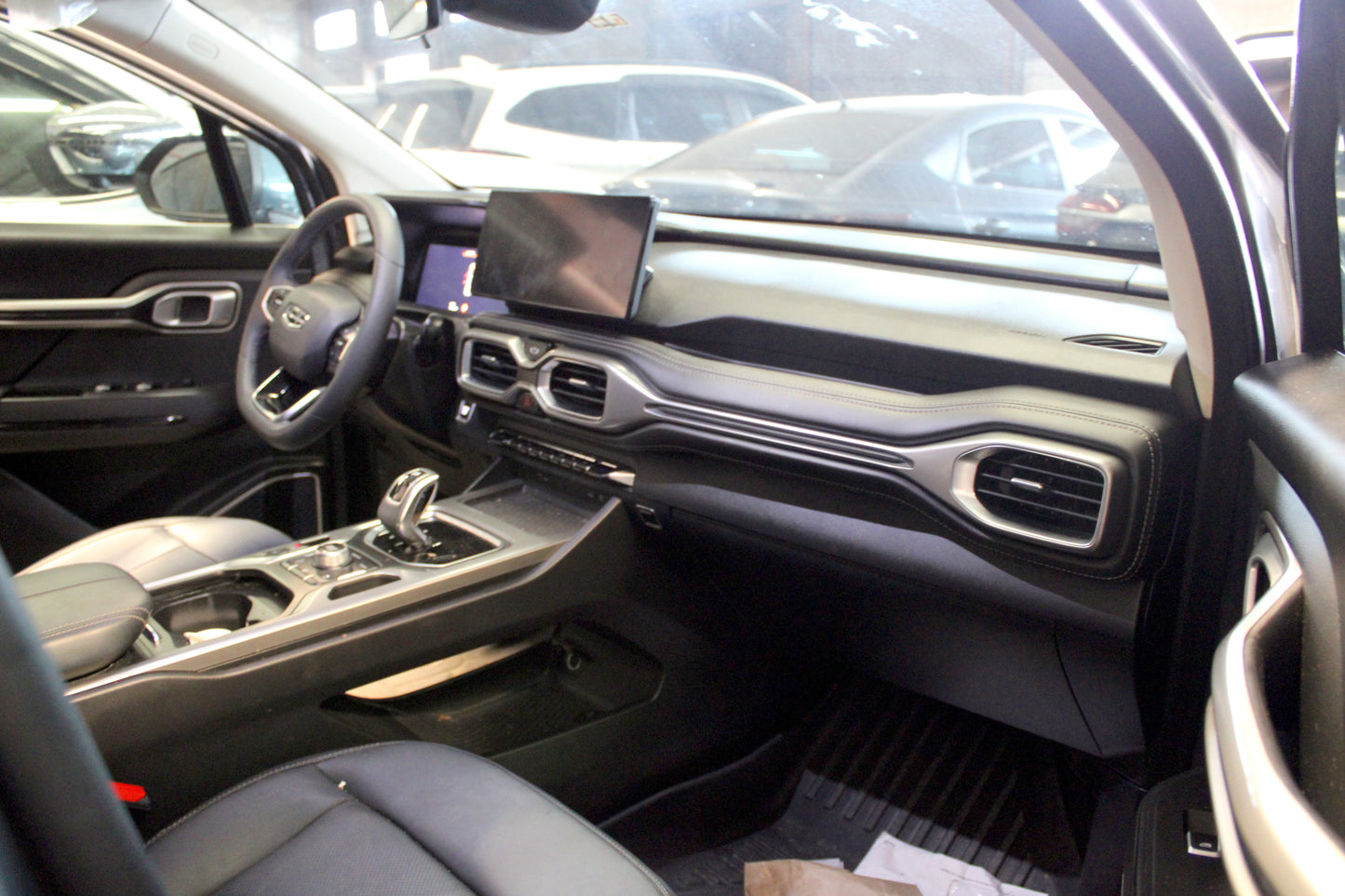 2023 Geely Okavango, A/T, Gas, 11T