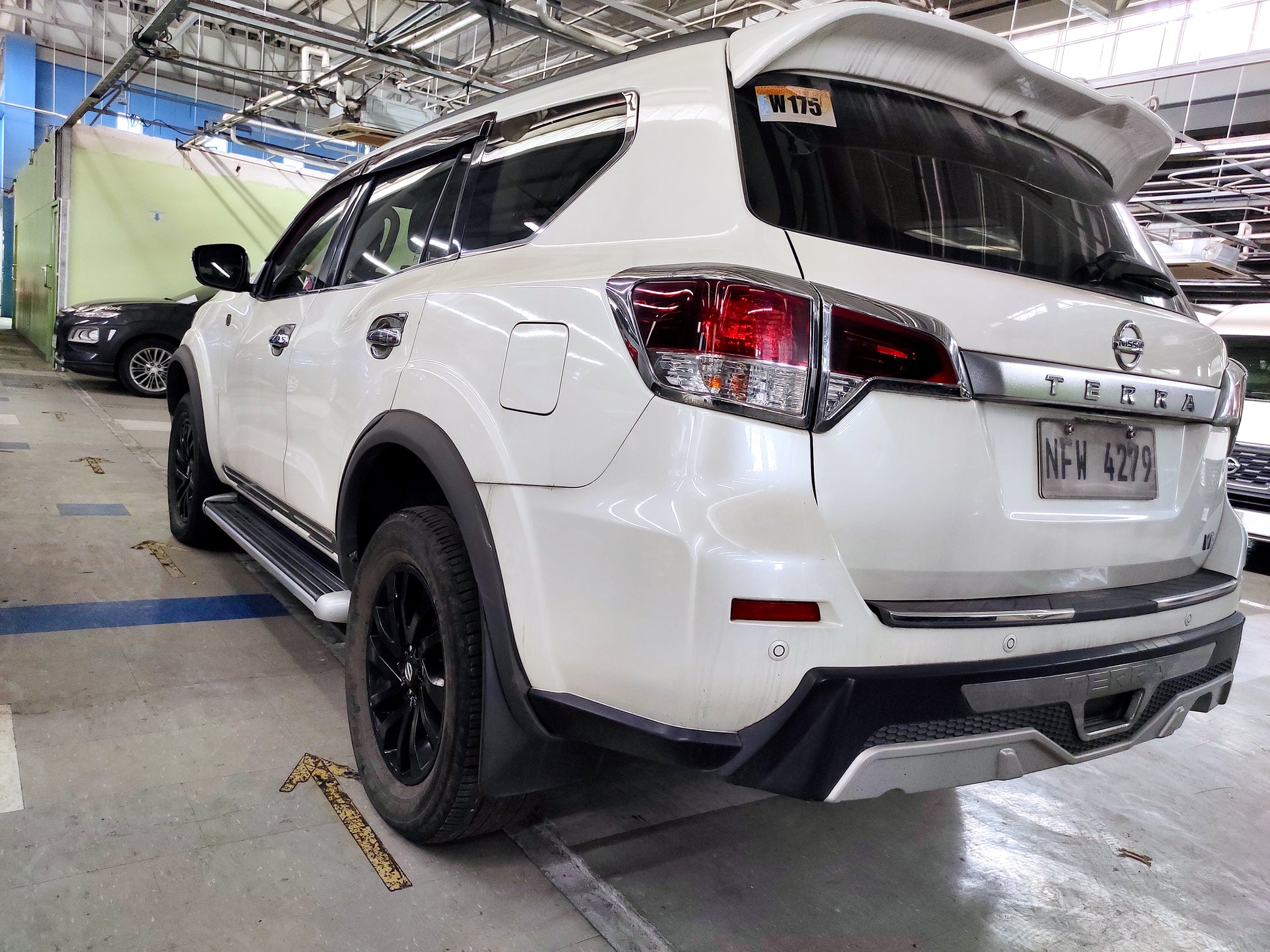 2020 Nissan Terra VE 4x2 2.5L A/T Diesel with 124T mileage, rugged and versatile SUV, available at ROPO.