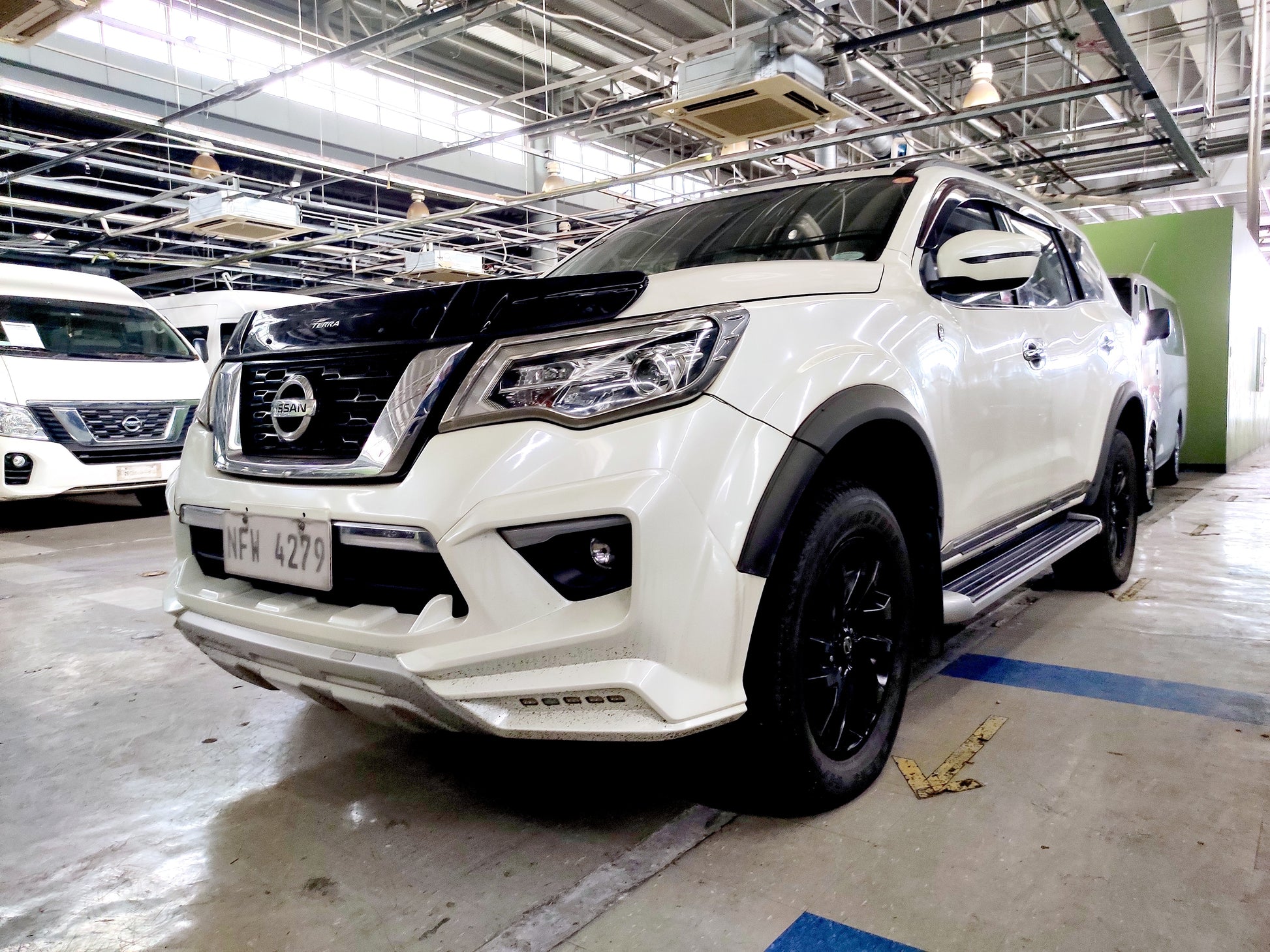 2020 Nissan Terra VE 4x2 2.5L A/T Diesel with 124T mileage, rugged and versatile SUV, available at ROPO.