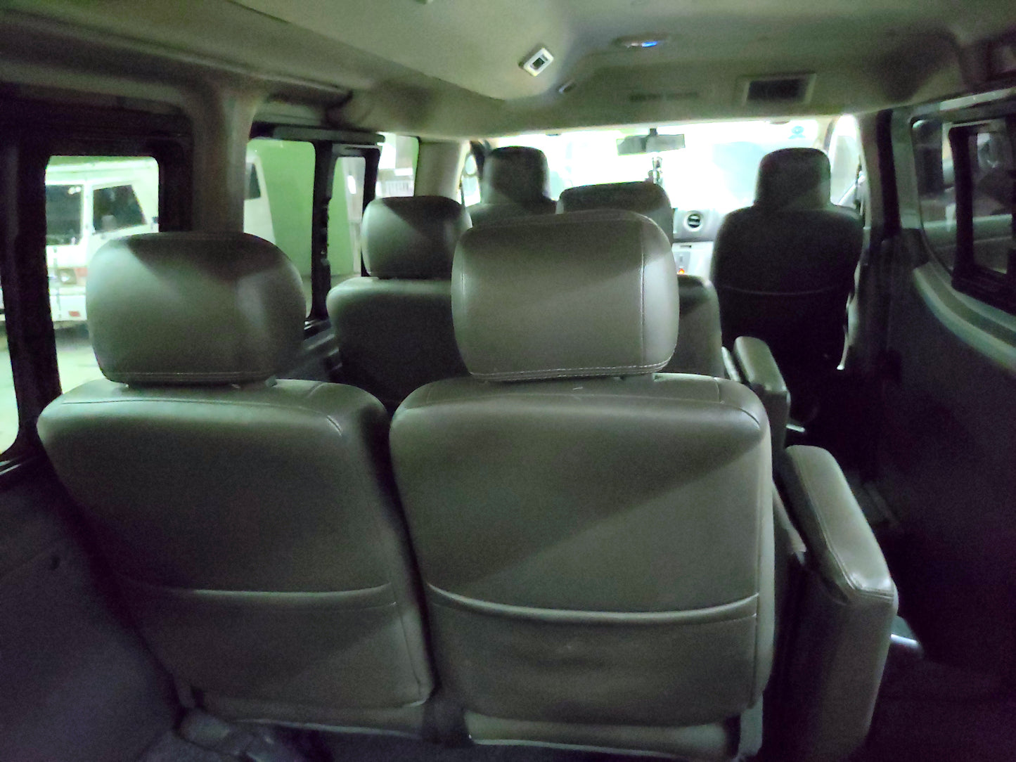 Nissan Urvan NV350