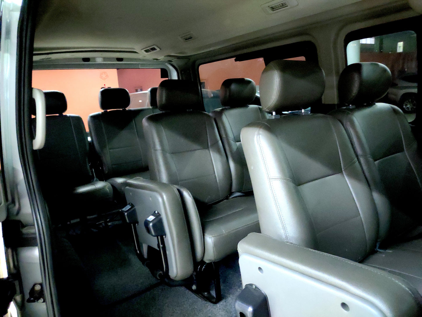 Nissan Urvan NV350