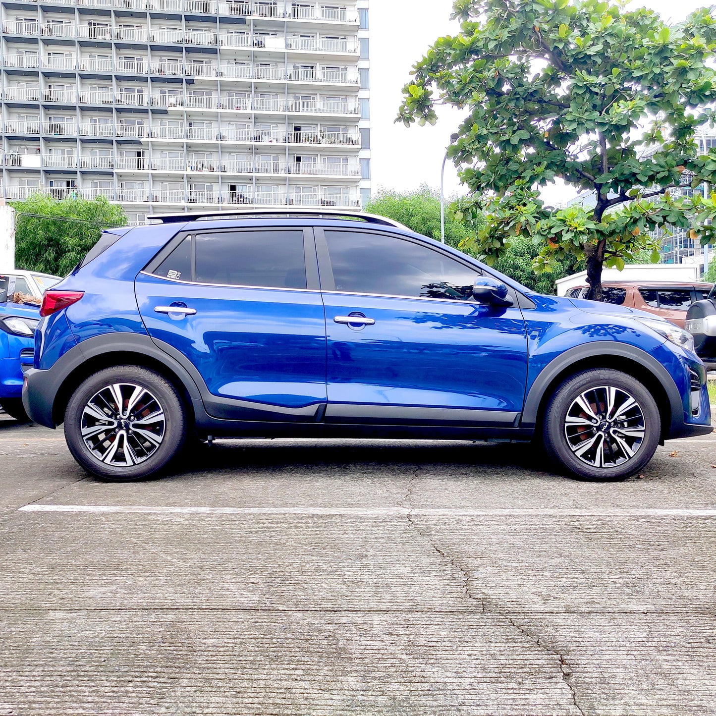 2022 Kia Stonic 1.4 EX A/T Gas with 17T mileage, stylish and compact crossover, available at ROPO.