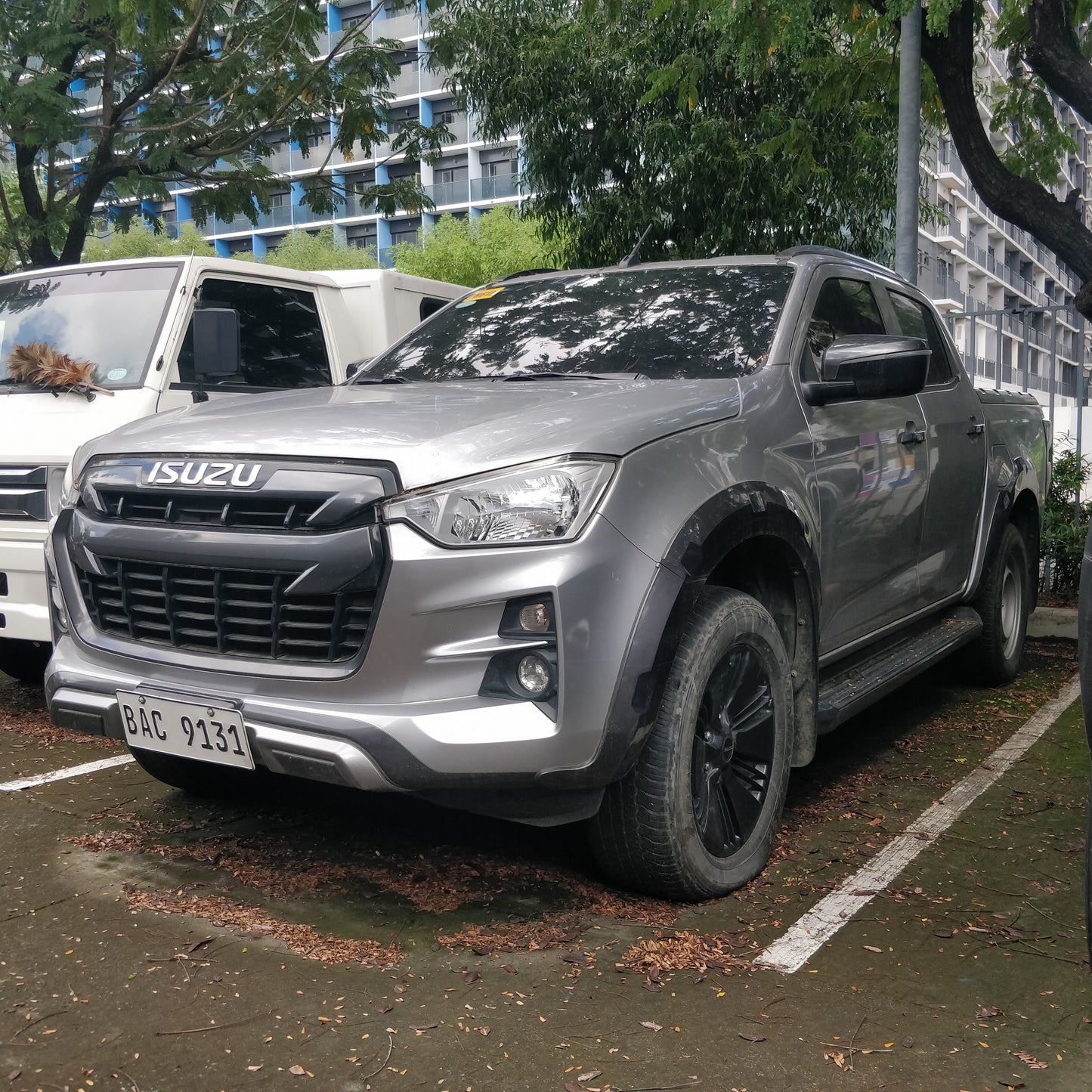 2023 Isuzu D-Max LS-A 4x2 3.0, A/T, DSL 61T