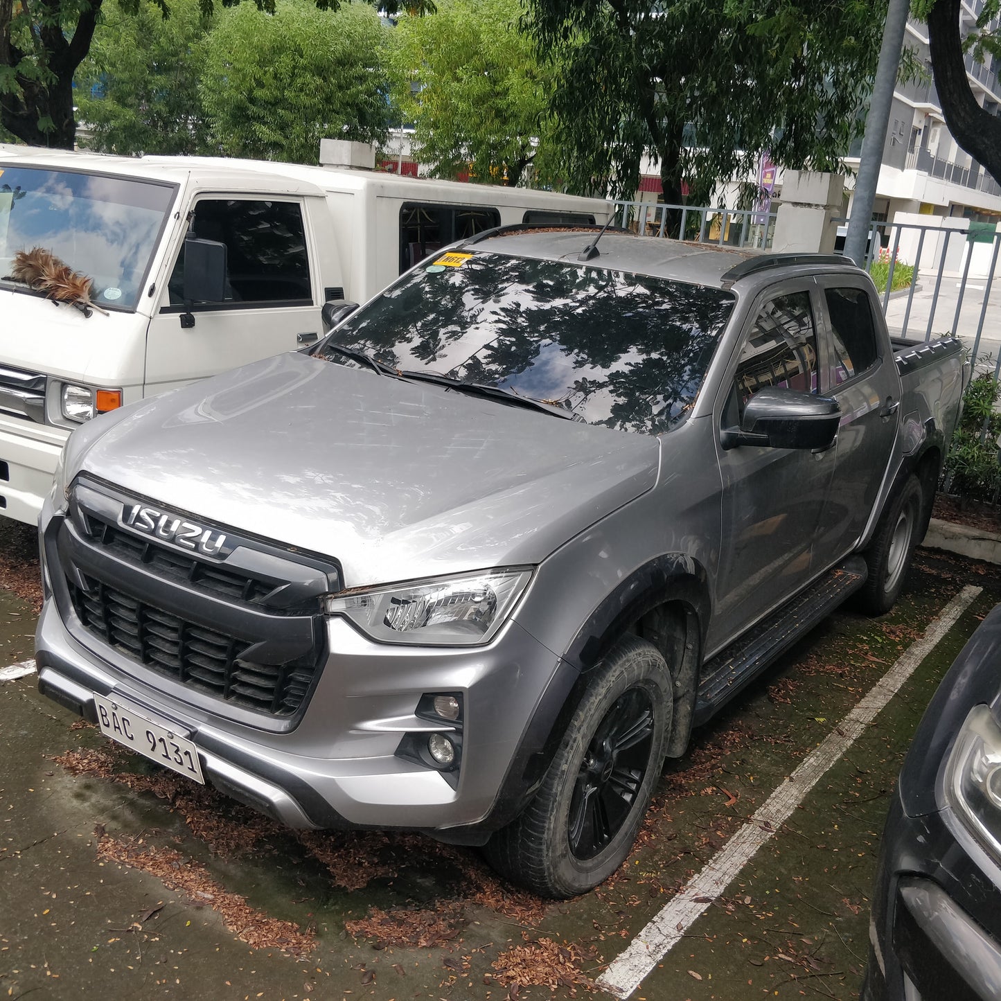 2023 Isuzu D-Max LS-A 4x2 3.0, A/T, DSL 61T