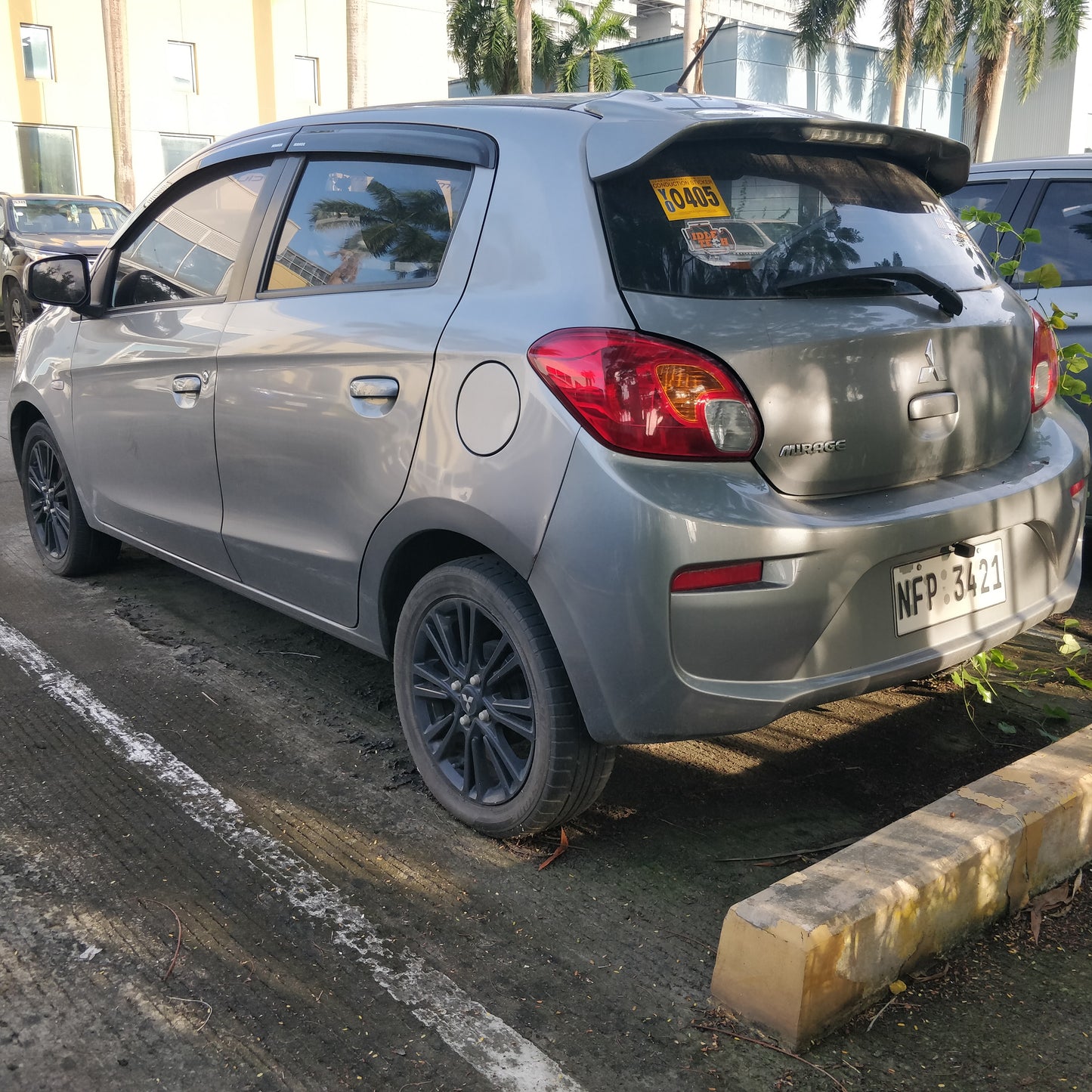 2023 Mitsubishi Mirage GLX 1.2G AT GAS 40T
