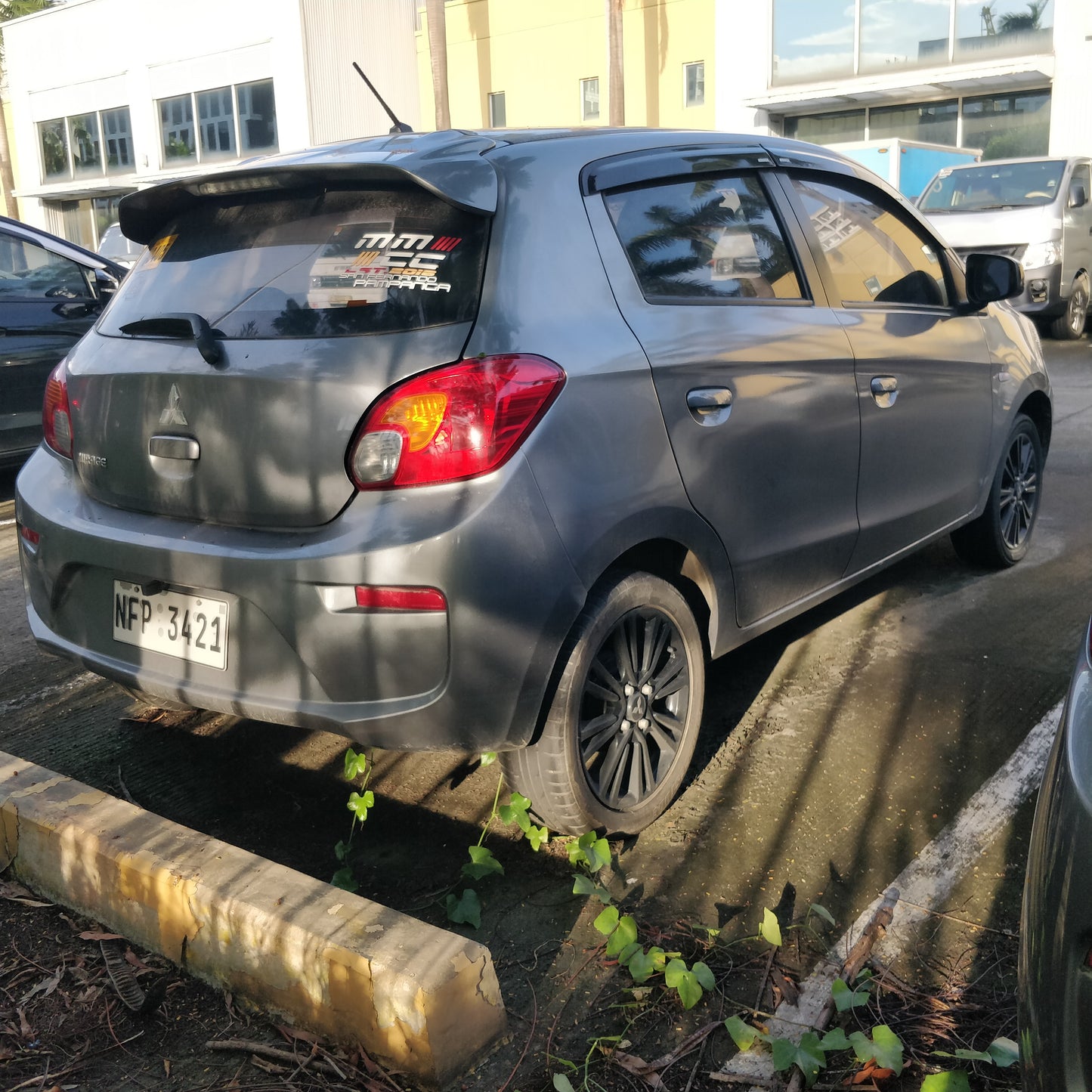 2023 Mitsubishi Mirage GLX 1.2G AT GAS 40T