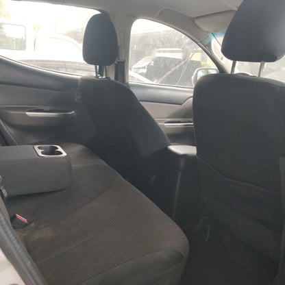 Mitsubishi Montero Sport GLX 4x2 2.4D, M/T, DSL