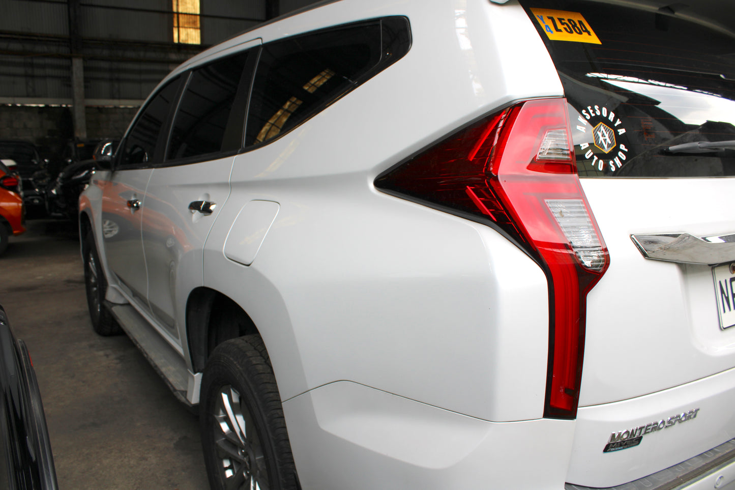 2024 Mitsubishi Montero Sport GLS 2.4D 2WD, AT, DSL, 7T
