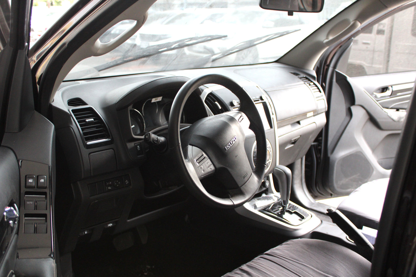 2018 Isuzu MU-X LS-A Bluepower 4x2, AT, DSL 8T