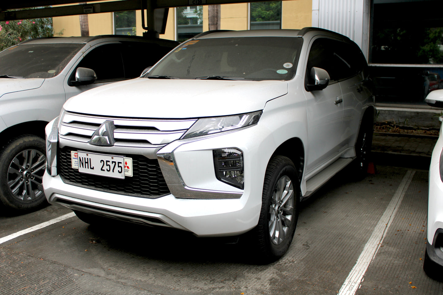 2023 Mitsubishi Montero Sport GLX 4x2 2.4D, MT, DSL 4T