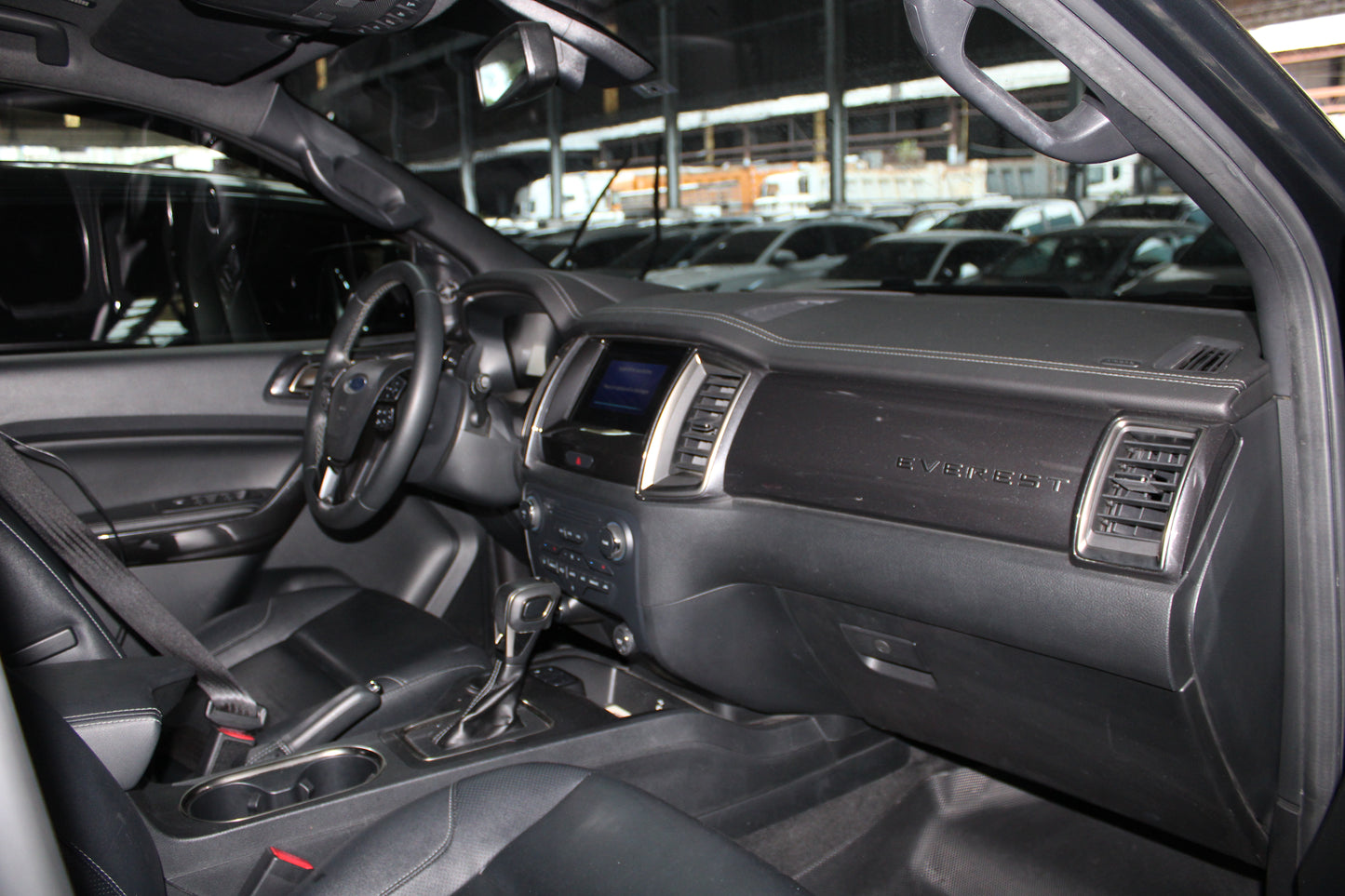 2022 Ford Everest 2.0 Turbo Titanium 4x2, A/T, DSL 26T