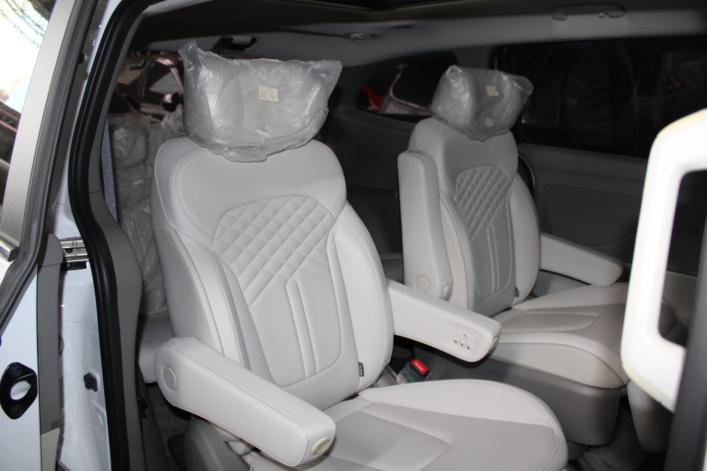 2024 Hyundai Custin 1.5T Premium, AT, Gas 1T